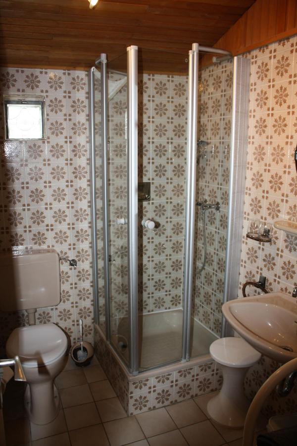Gaestehaus Ziemons โคเคห์ม ภายนอก รูปภาพ
